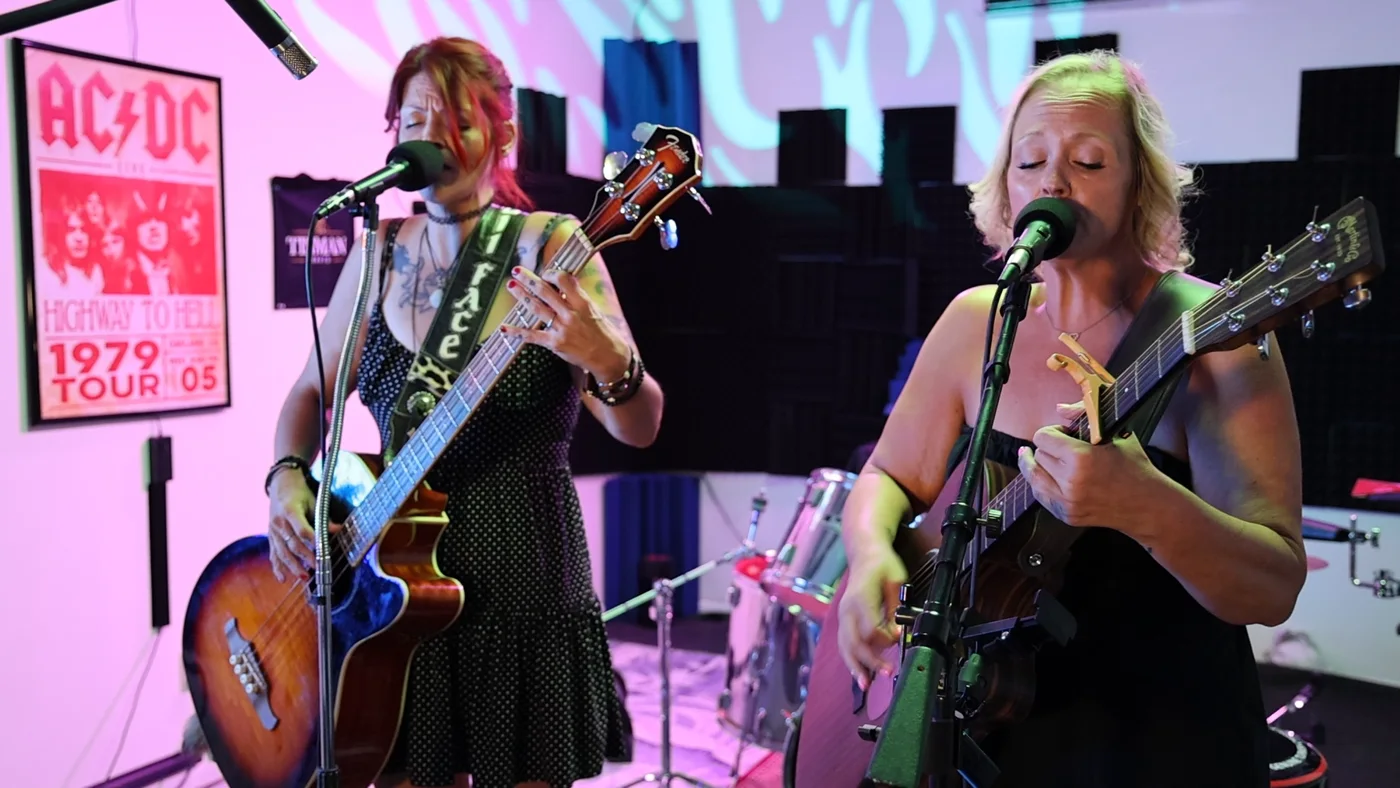 Calamity Janes live — 6