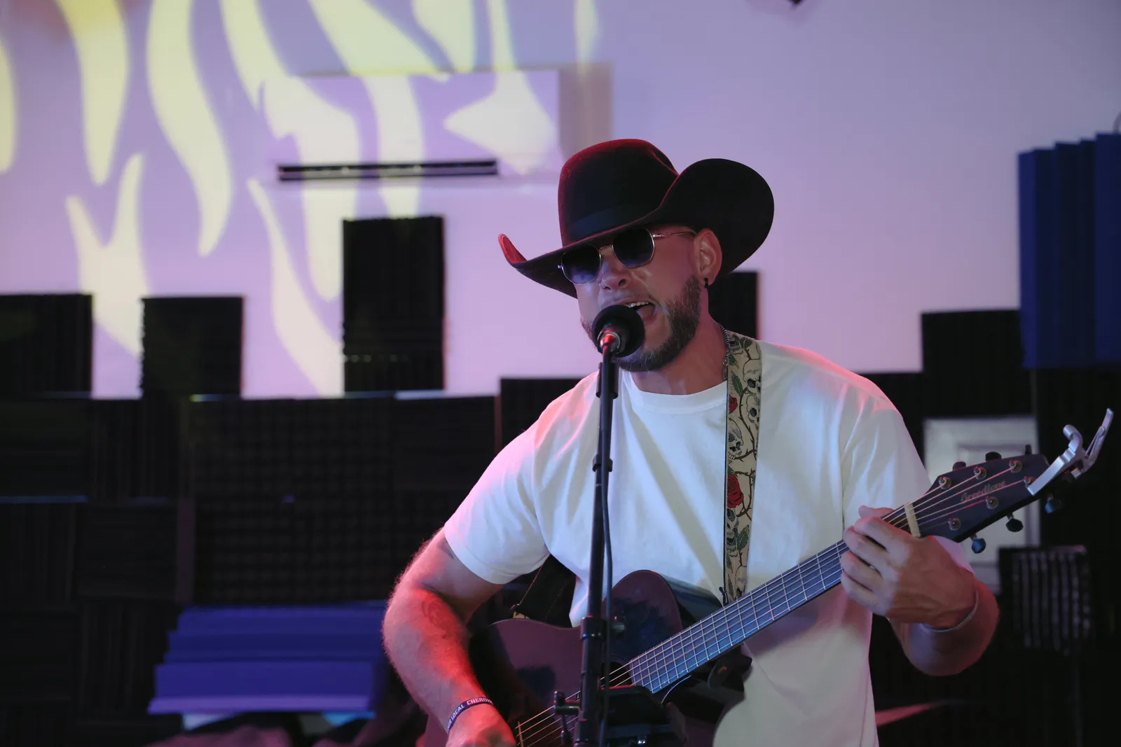 Colton Tucker live — 4