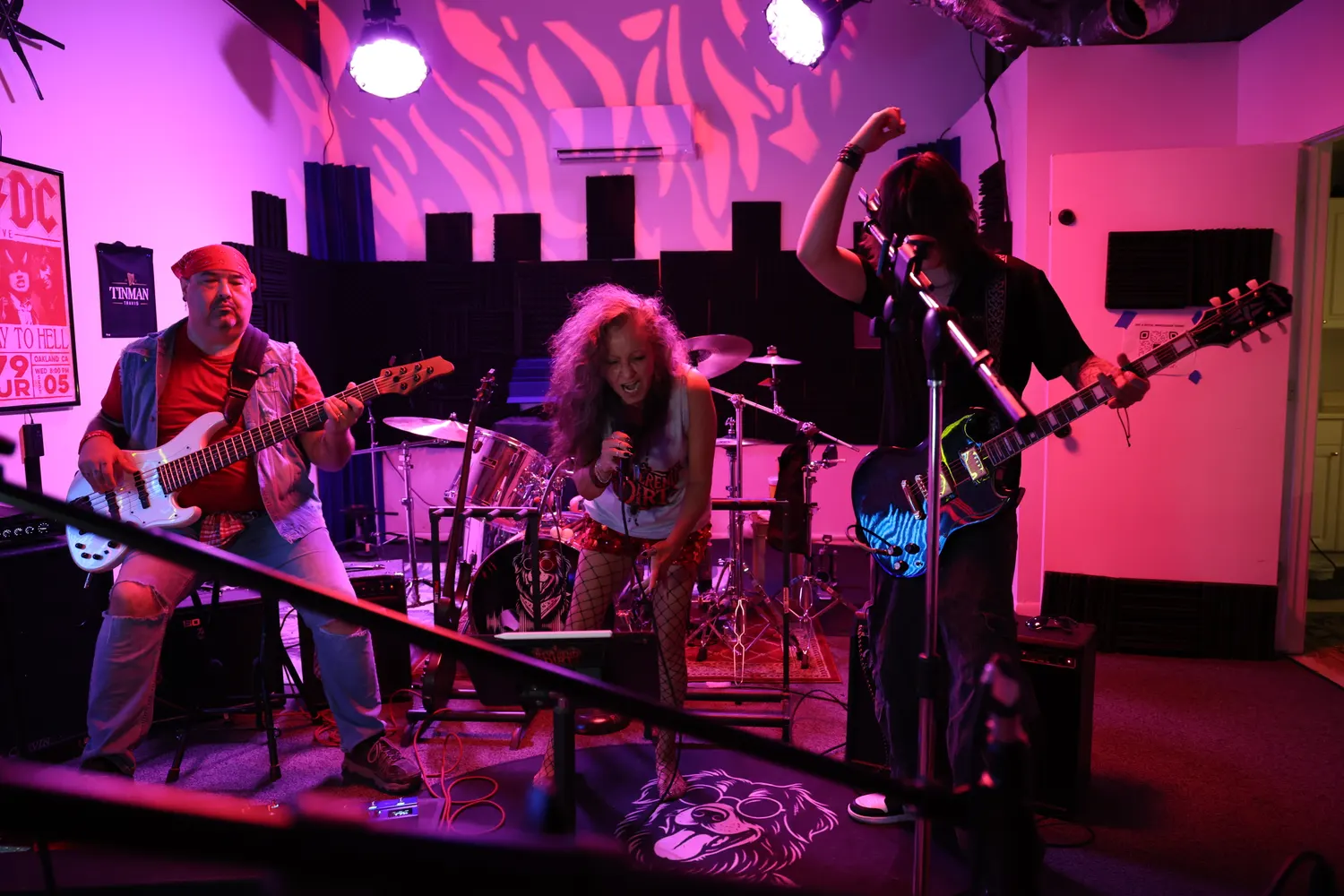 Reverend Dirt live — 3
