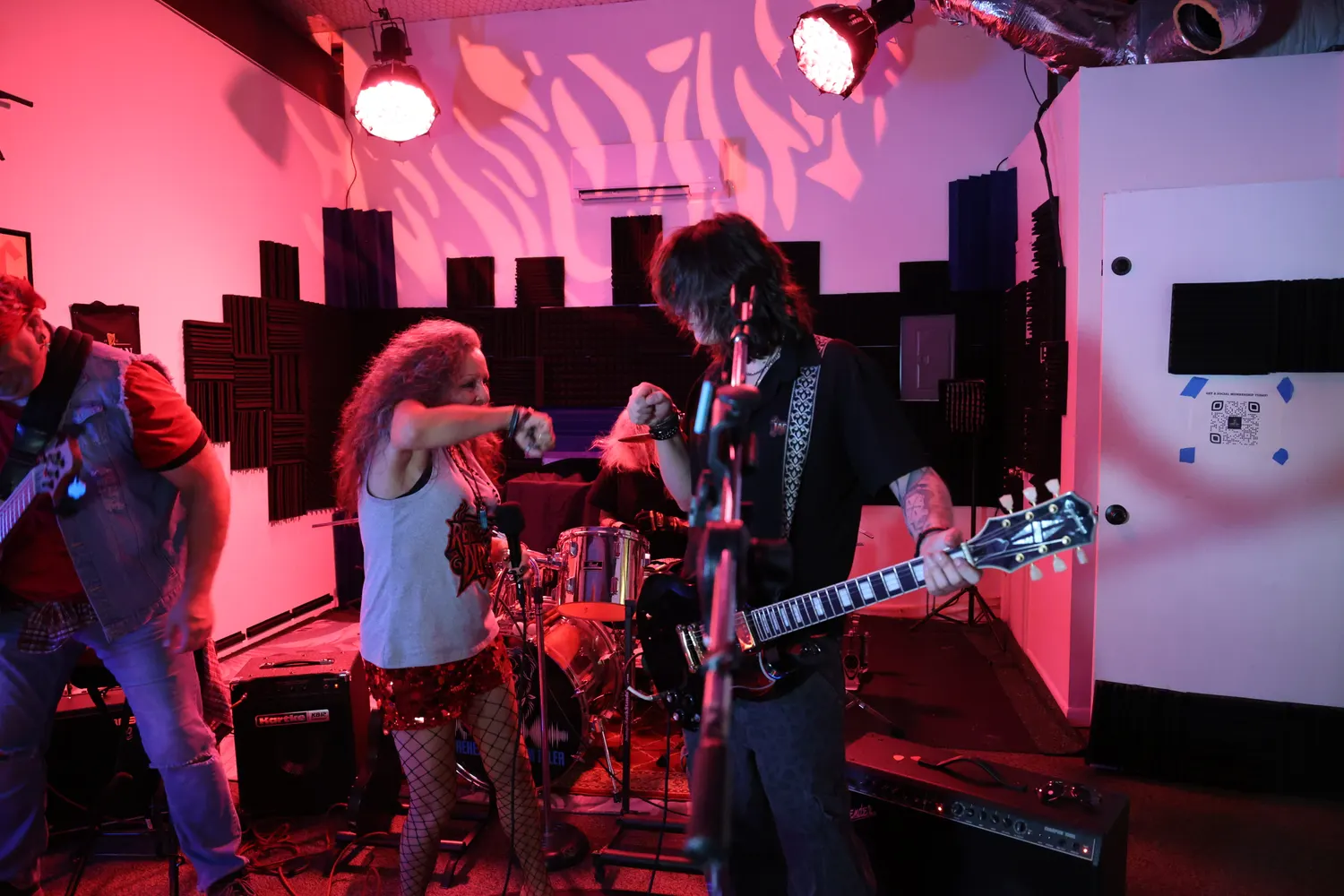 Reverend Dirt live — 6